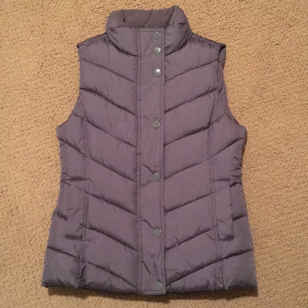 Gap Outlet Gray Puffy Vest